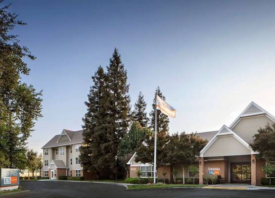 Sonesta ES Suites Fresno 1