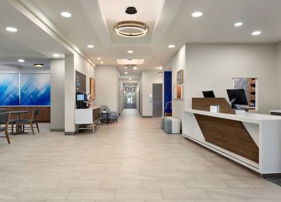 Holiday Inn Express & Suites FORT PIERCE WEST by IHG 1