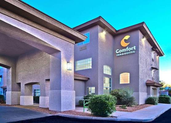 Comfort Inn & Suites Sierra Vista near Ft Huachuca 1