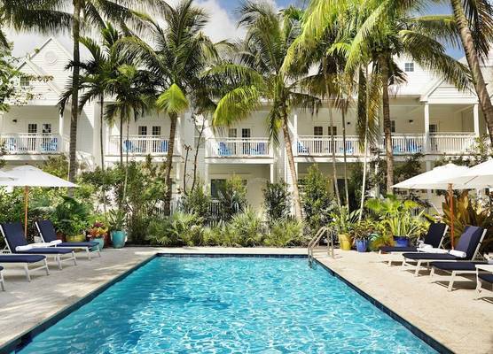 Parrot Key Hotel & Villas 1