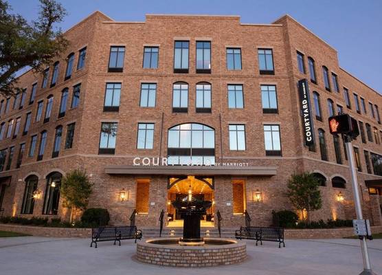 Courtyard by Marriott Thomasville Downtown 1