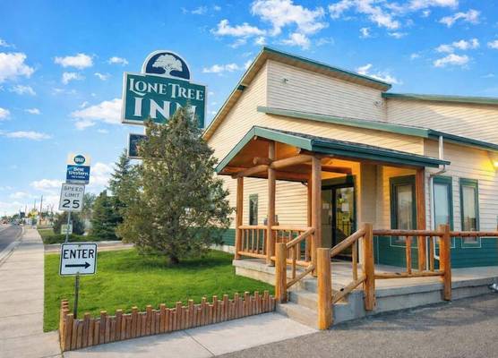 Lone Tree Inn 1