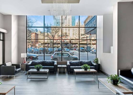 Travelodge by Wyndham Downtown Chicago 1