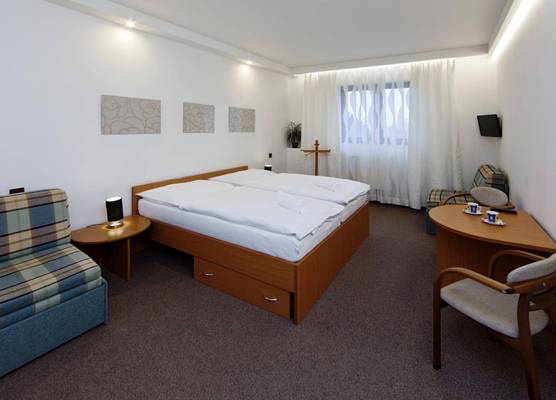 Hotel Wolf 1