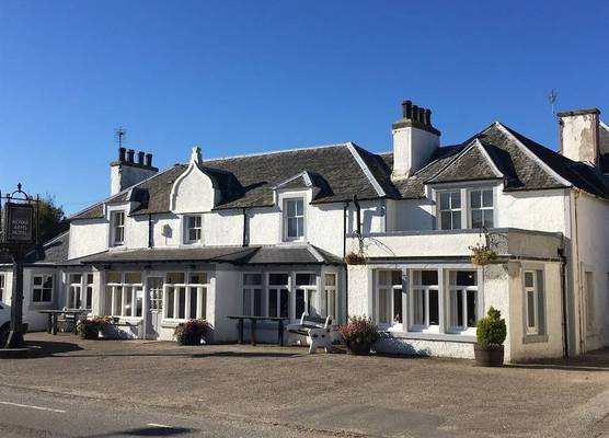 Novar Arms Hotel 1