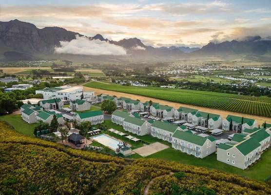 Protea Hotel by Marriott Stellenbosch & Conference Centre 1