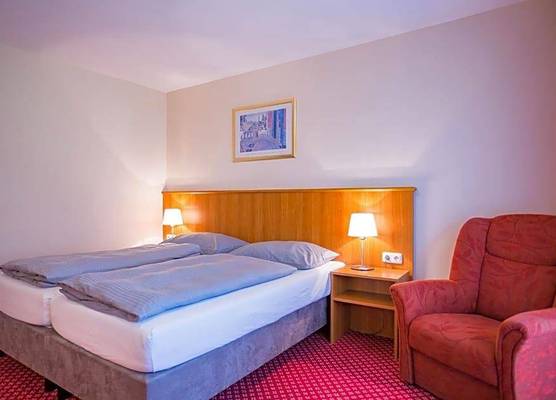 Hotel Friedenseiche 1