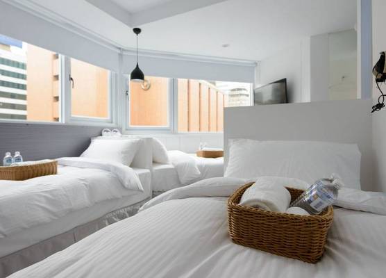 Poshpacker Hotel 1