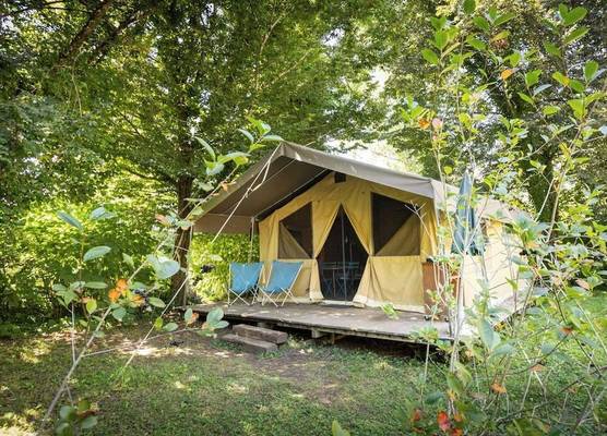 Huttopia Beaulieu sur Dordogne 1