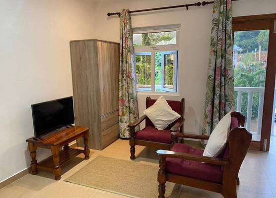La Maison Hibiscus Self Catering Accommodation 1