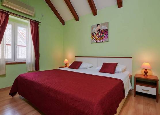 Apartments Ivica 1
