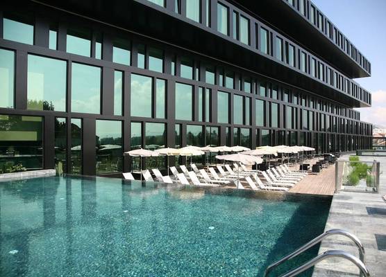 Axis Viana Business & SPA Hotel 1