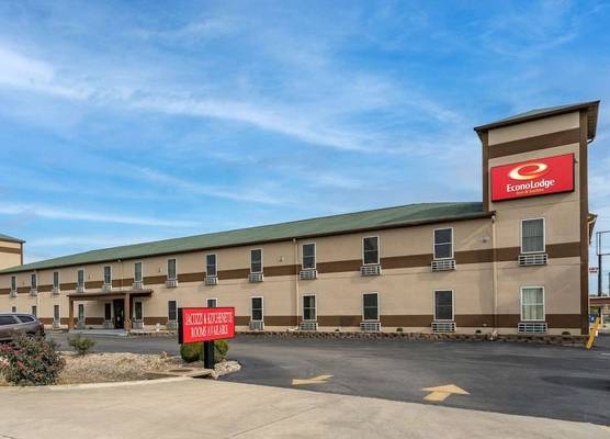 Econo Lodge Inn & Suites Granite City - St Louis 1