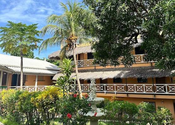 Holiday Beach Hotel 1