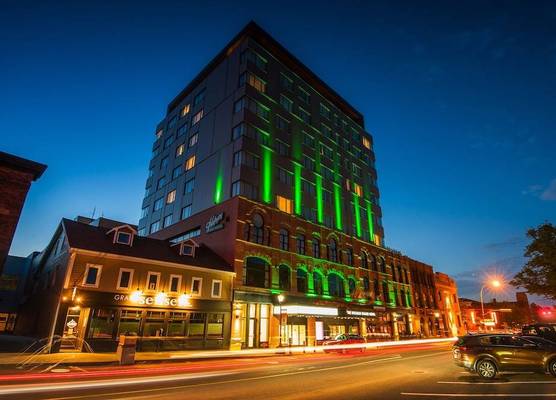 The Holman Grand Hotel 1