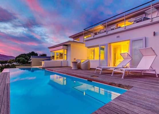 Amanzi Island Boutique Hotel 1
