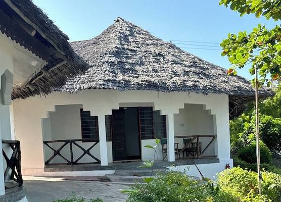 Zanzinite Beach Spa Hotel 1