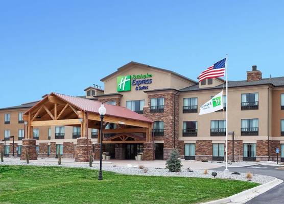 Holiday Inn Express & Suites LANDER by IHG 1