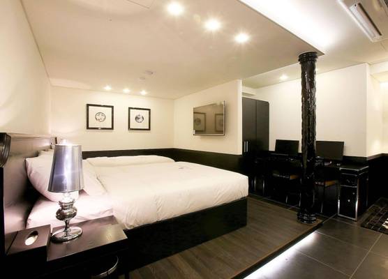 Hotel Lavieen 1