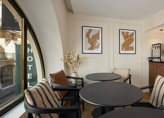 Hotel Elysée Secret 1