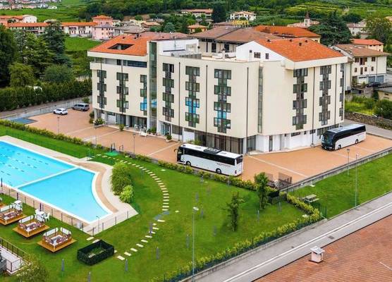 Kona Hotel Verona 1
