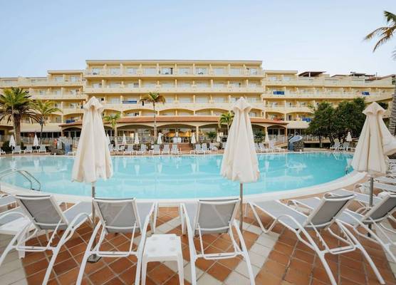 R2 Buganvilla Hotel & Spa 1