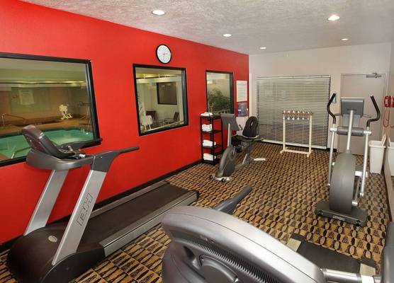 Holiday Inn Express & Suites OGDEN by IHG 1
