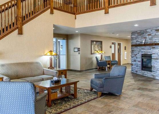 Quality Inn & Suites Fort Madison near Hwy 61 1