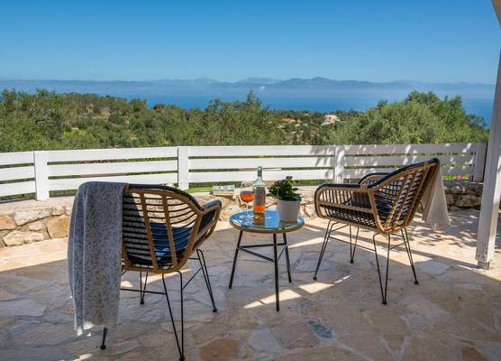 Paxos Couple House by Konnect 1