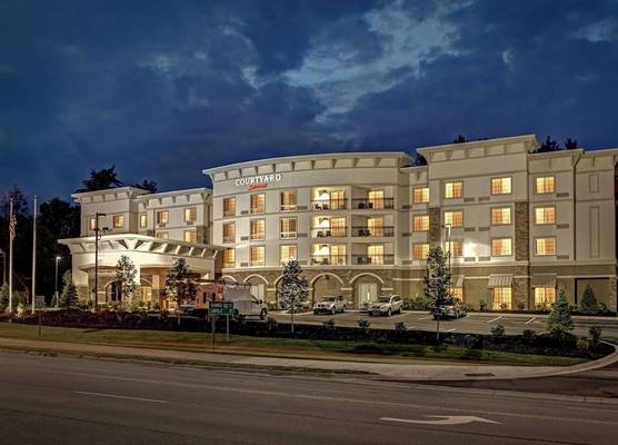 Courtyard by Marriott Boone 1