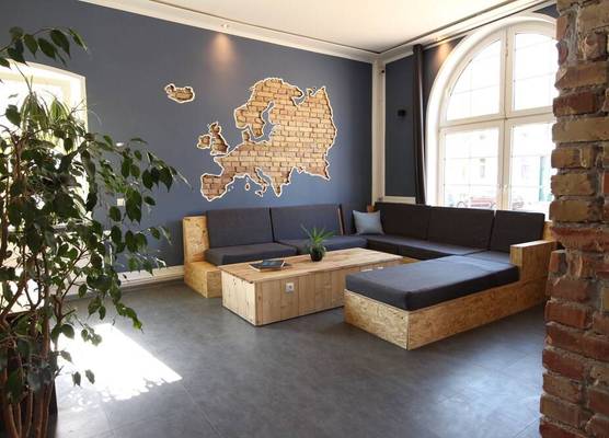 Blue Doors Hostel KTV 1
