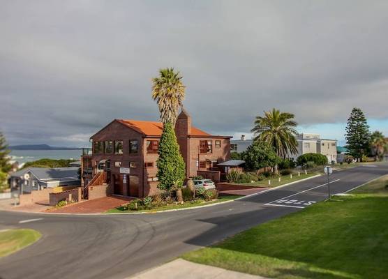White Shark Guest House 1