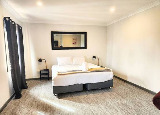 Comfort Inn Centrepoint Motel 1