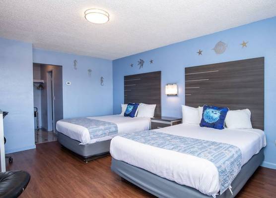 Aqua Breeze Inn 1