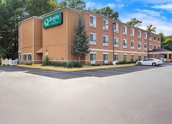 Quality Inn Near Interstate I94 1