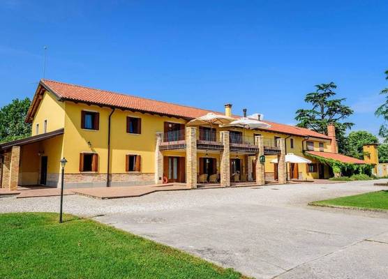 Agriturismo Tenuta Regina - Glamping luxury lodges and apartments 1