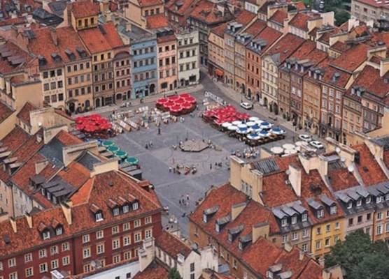 AAA STAY Castle Square Old Town 1
