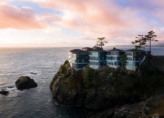SookePoint Ocean Cottage Resort 1