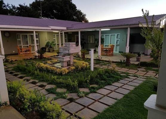 Graceland Guesthouse 1