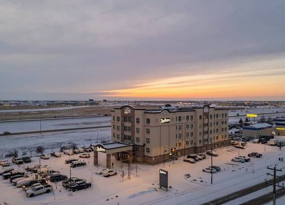 Radisson Hotel Edmonton Airport 1