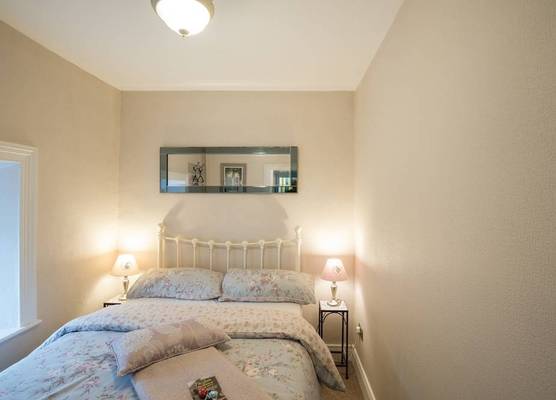 Charming 2 Bed Apartment Donegal Town Centre 1