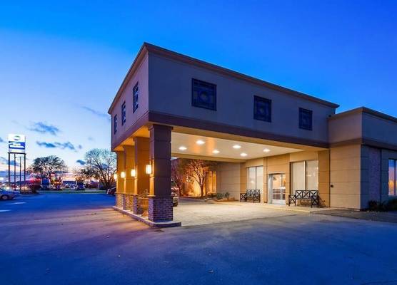 Best Western Crossroads of the Bluffs 1