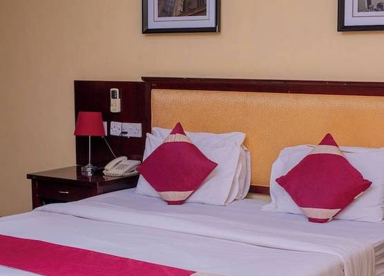 Bridgeview Hotel & Conference Centre 1