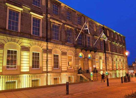 Holiday Inn Express EDINBURGH CITY CENTRE by IHG 1