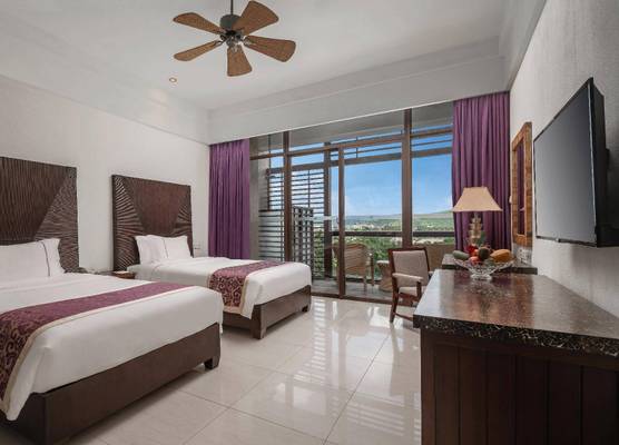 Yalong Bay Mangrove Tree Resort 1