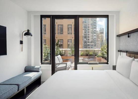 Arlo Midtown 1