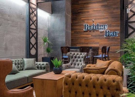 Bridge Hotel 1