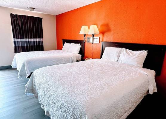 Relax Inn Henryetta 1