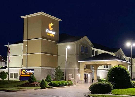 Comfort Suites Tyler South 1