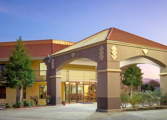 Red Roof Inn & Suites Oxford 1